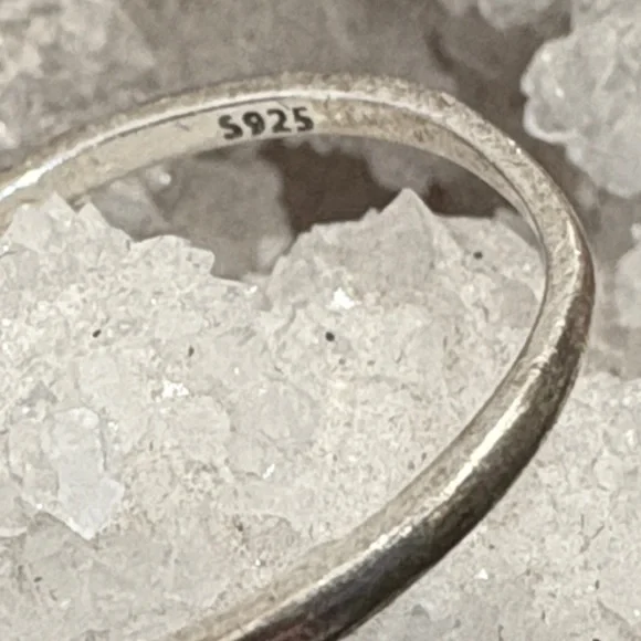 Sterling Silver Lotus Ring w/ Clear Quartz - Picture 3 of 4